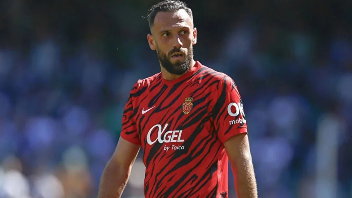 Fenerbahçe'nin Santraforda Yüzü Güldü: Bir Sezonda Fırtınalar Estiren Muriqi Geri Dönüyor...